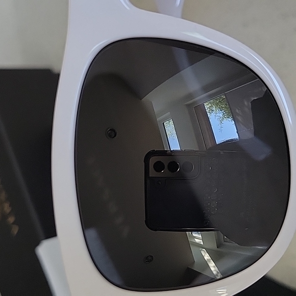 Versace white sunglasses - Picture 4 of 5